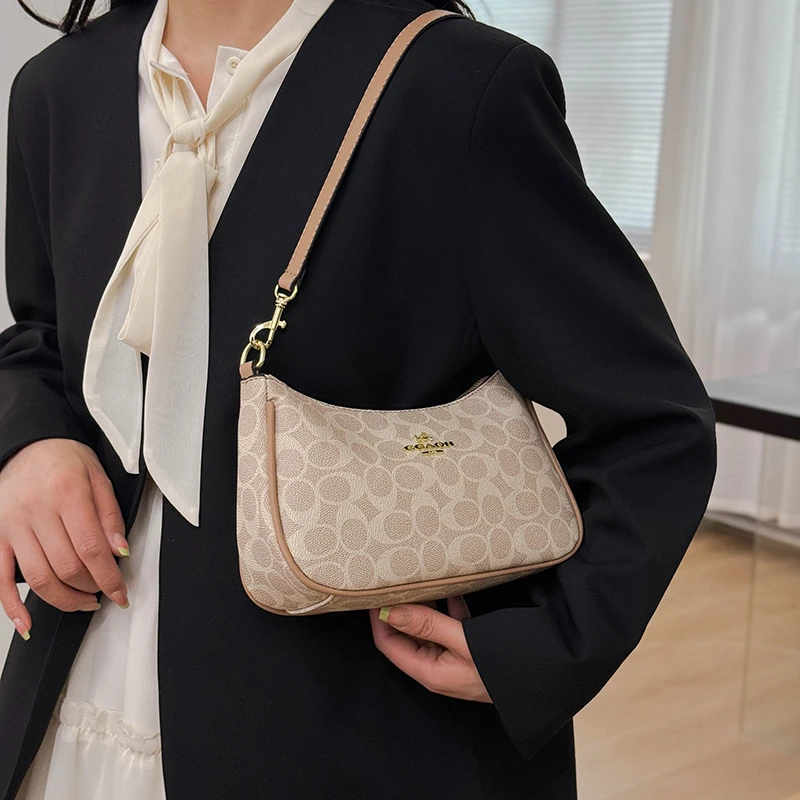 Luxury Women High End Leather  - Luxury Lifestyle Handbags recension och pris