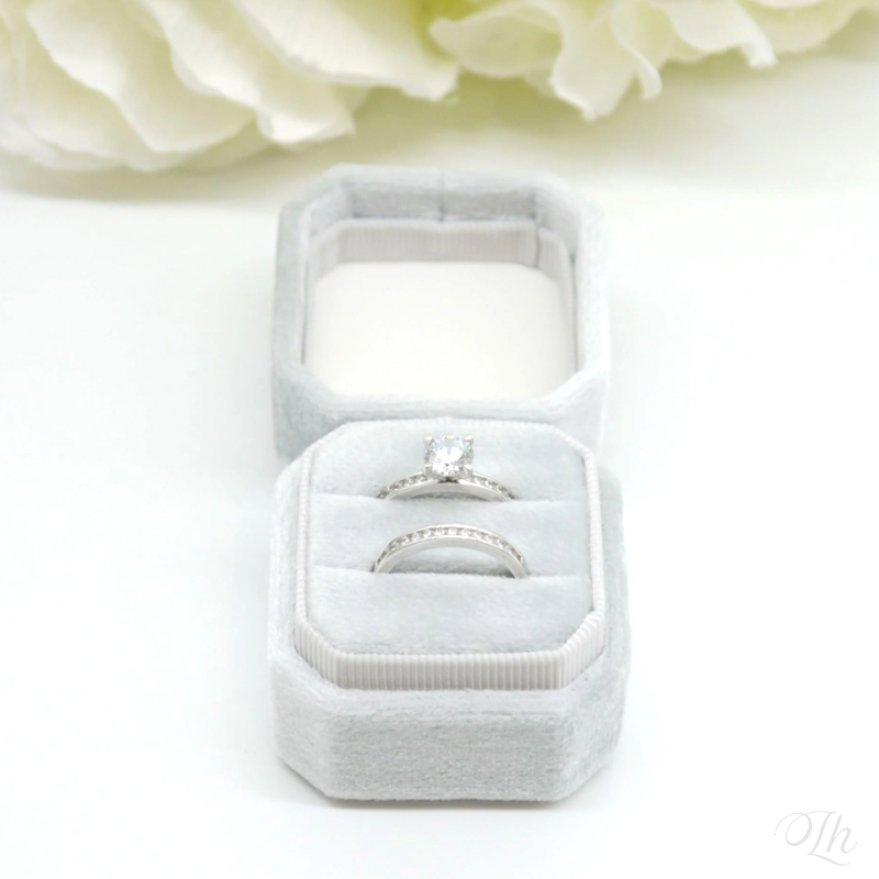 Personalized Wedding Ring Box  - Velvet Jewelry Box recension och pris