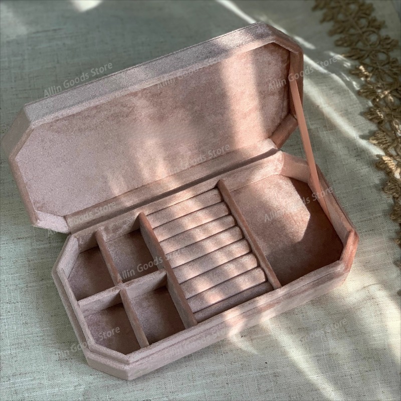 Velvet Rings Jewelry Box Luxur - Velvet Jewelry Box recension och pris