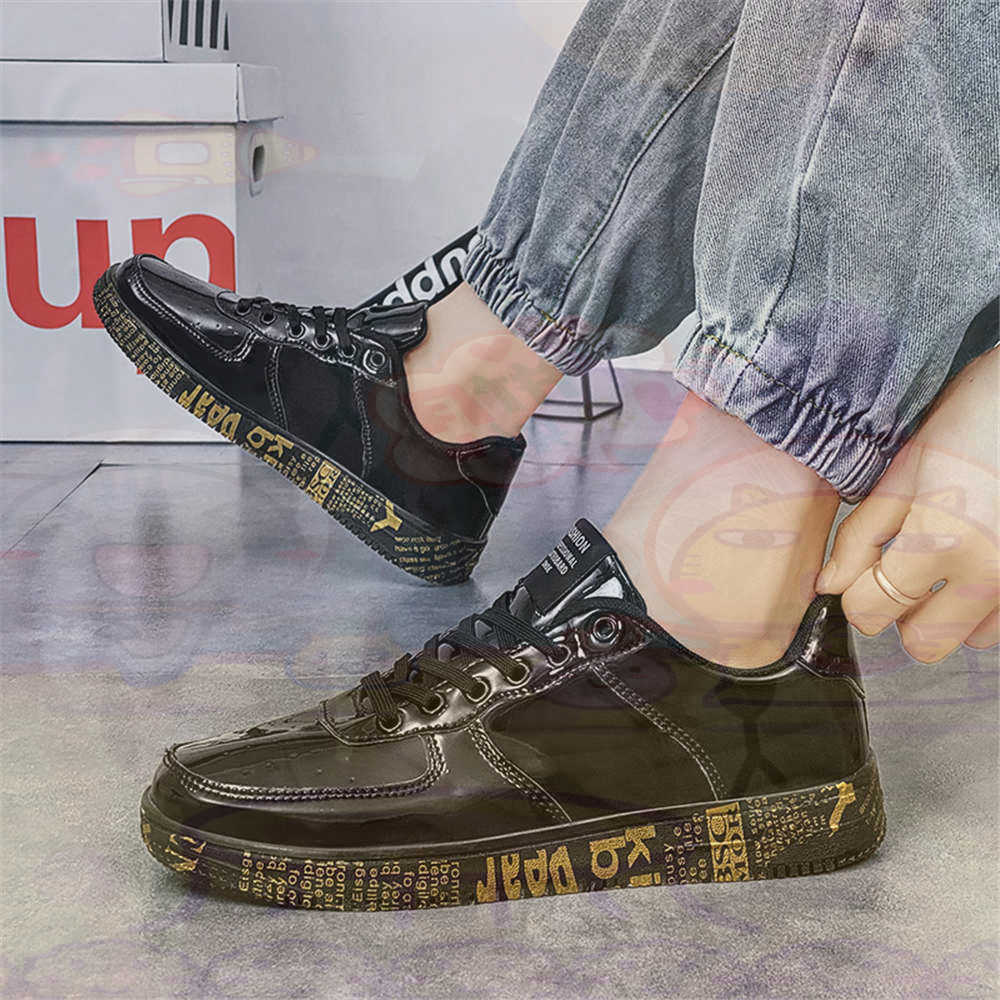 Round Foot Size 45 Sneakers Wh - Luxury Lifestyle Of Celebrities recension och pris