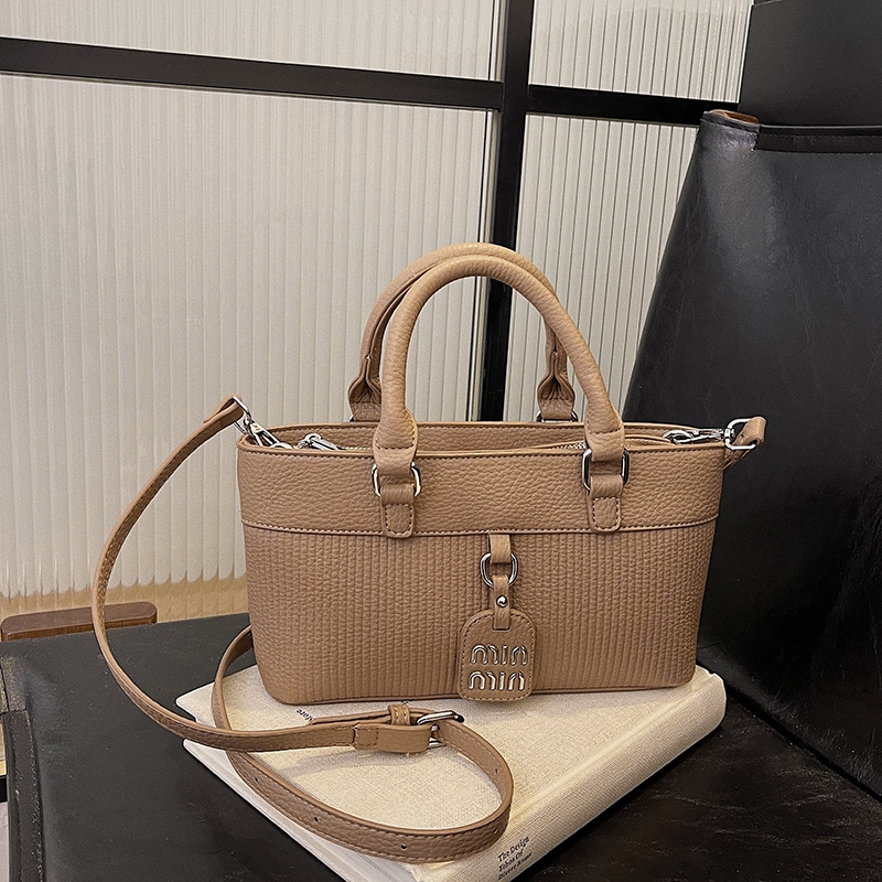 Luxury Women High End Leather  - Luxury Lifestyle Handbags recension och pris
